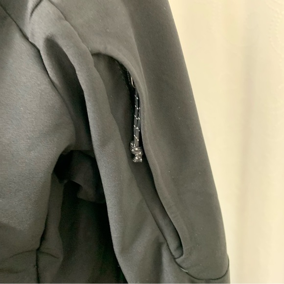 Mountain Hardwear performance jacket - Picture 3 of 13